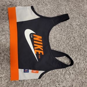 Nike Pro sports bra